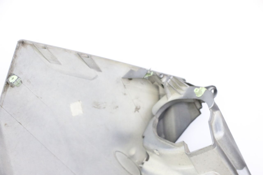 photo de SCUDO CARENA ANTERIORE PEUGEOT SATELIS 250 (2006 - 2012) - Marcature e riferimenti originali