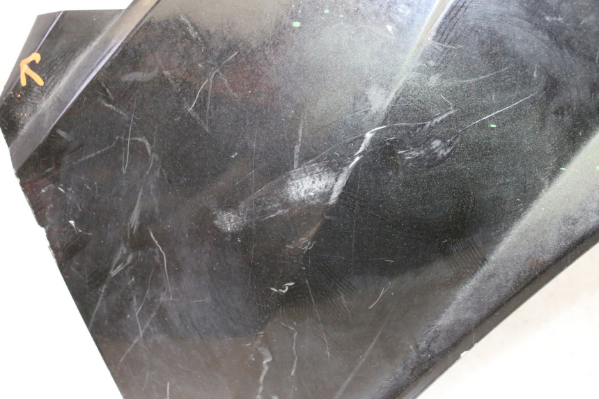 photo de SCUDO CARENA ANTERIORE PEUGEOT SATELIS 125 (2006 - 2009) - Marcature e riferimenti originali