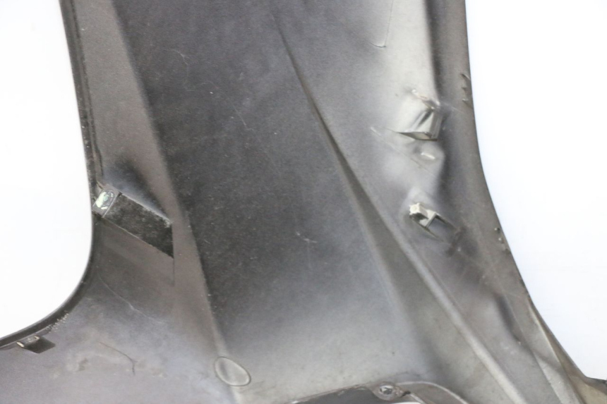 photo de SCUDO CARENA ANTERIORE PEUGEOT SATELIS 125 (2006 - 2009) - Marcature e riferimenti originali