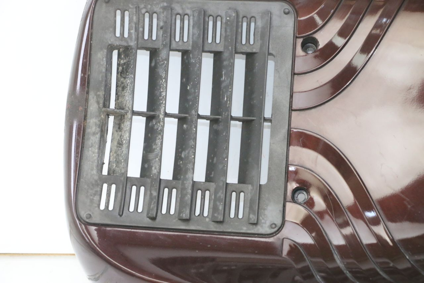 photo de SCUDO CARENA ANTERIORE APRILIA SCARABEO GT TOURING 125 (1999 - 2005) - Primo piano tecnico