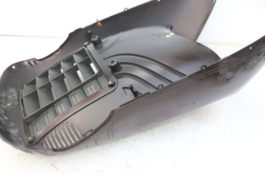 photo de SCUDO CARENA ANTERIORE APRILIA SCARABEO GT TOURING 125 (1999 - 2005) - Ricambio usato controllato