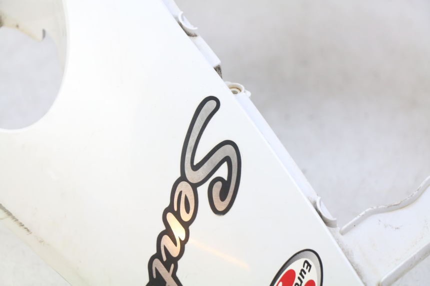 photo de FACCIATA ANTERIORE KYMCO SENTO 100 (2008 - 2013) - Zoom sui componenti