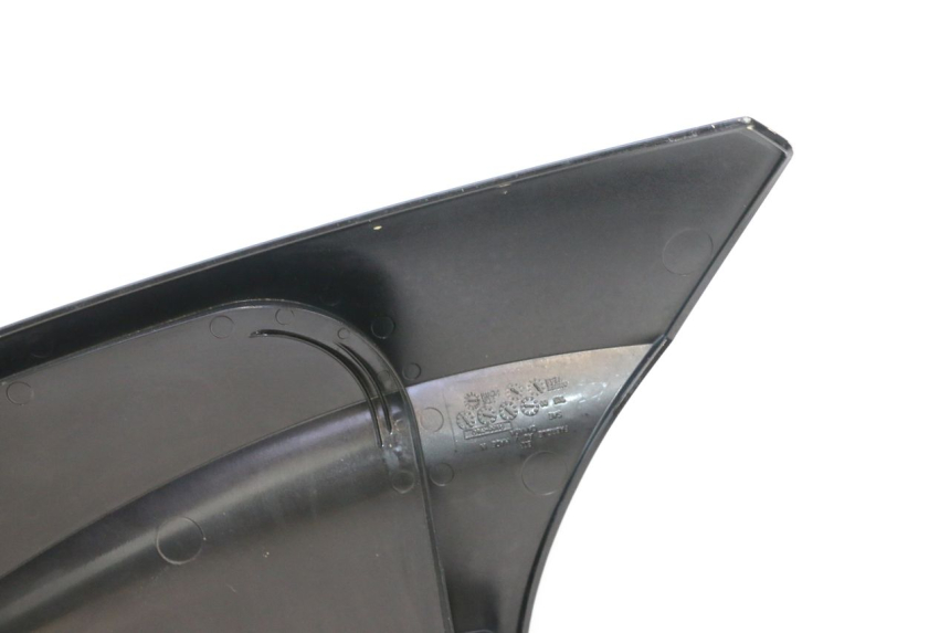 photo de SCUDO CARENA ANTERIORE CAN-AM SPYDER RS 1000 (2008 - 2012) - Dettagli dei punti di fissaggio