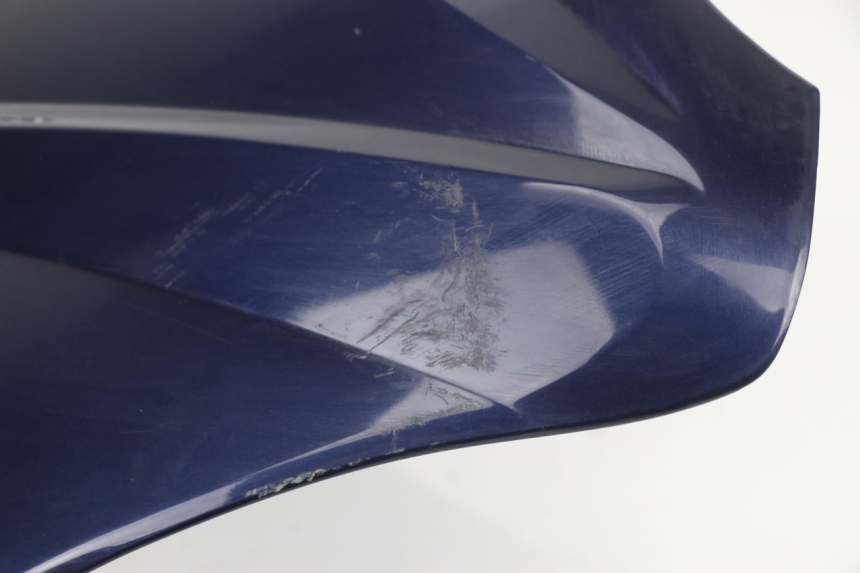 photo de SCUDO CARENA ANTERIORE PEUGEOT SUM UP 125 (2008 - 2013) - Zoom sui componenti