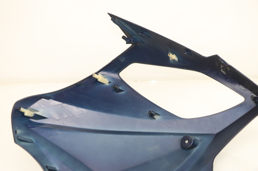 photo de SCUDO CARENA ANTERIORE PEUGEOT SUM UP 125 (2008 - 2013) - Stato della superficie e materiale