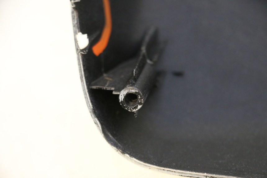 photo de FACCIA ANTERIORE SUPERIORE MBK BOOSTER ROCKET 50 (1995 - 1998) - Dettaglio del componente