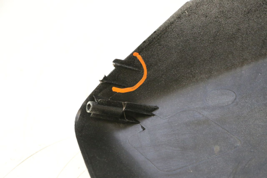 photo de FACCIA ANTERIORE SUPERIORE MBK BOOSTER ROCKET 50 (1995 - 1998) - Dettagli dei punti di fissaggio
