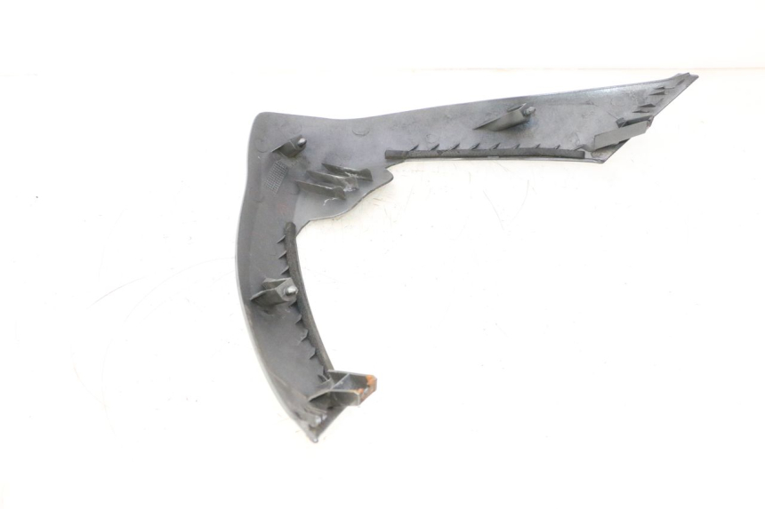 photo de CARENA ANTERIORE SUPERIORE SUZUKI BURGMAN 125 (2007 - 2014) - Dettaglio del componente