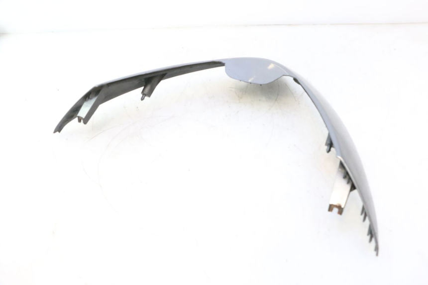 photo de CARENA ANTERIORE SUPERIORE SUZUKI BURGMAN 125 (2007 - 2014) - Stato della superficie e materiale