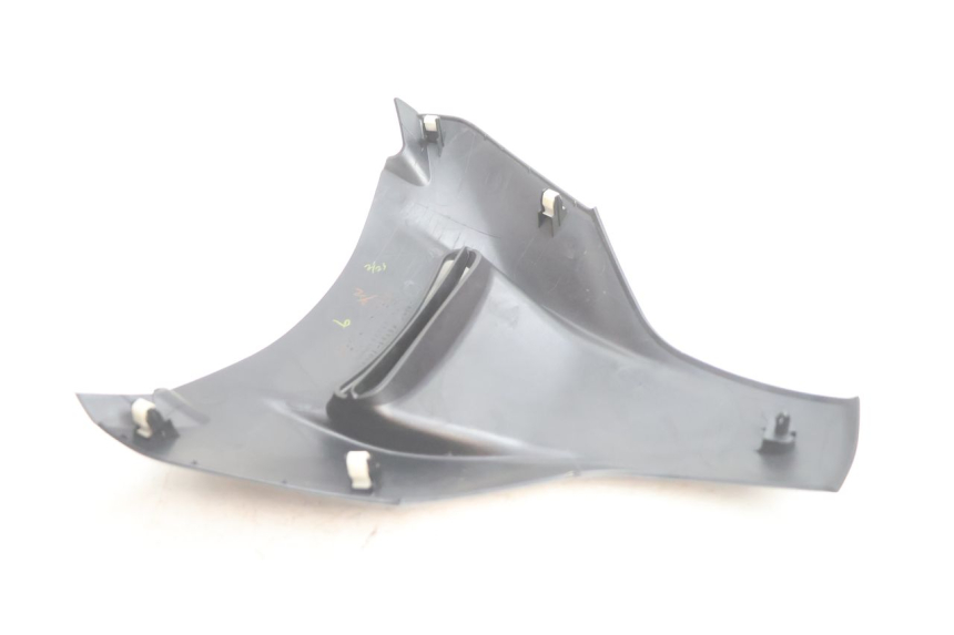 photo de CARENA ANTERIORE SUPERIORE SUZUKI BURGMAN EXECUTIVE ABS 650 (2006 - 2012) - Vista d'insieme del prodotto