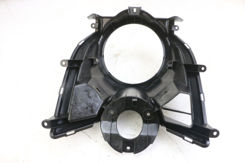 photo de CARENA ANTERIORE SUPERIORE YAMAHA BW'S BWS 125 (2010 - 2013) - Zoom sullo stato d'uso