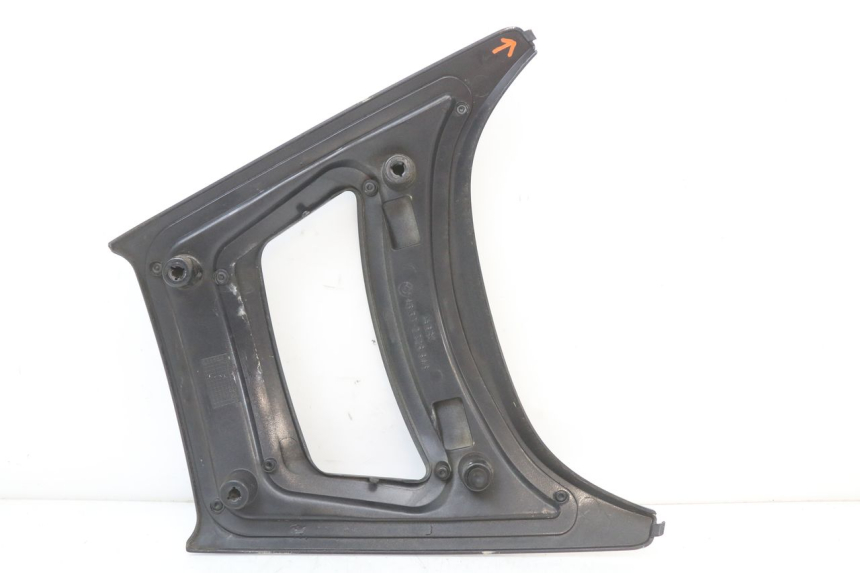 photo de FACCIATA ANTERIORE SUPERIORE BMW C1 125 (2000 - 2003) - Dettagli dei punti di fissaggio