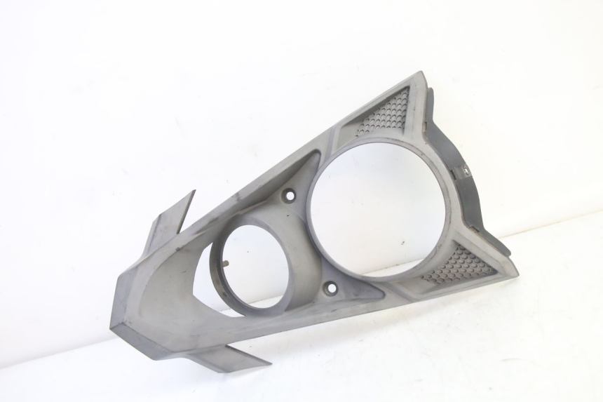 photo de FACCIATA ANTERIORE SUPERIORE SYM CROX 4T 50 (2016 - 2023) - Dettaglio del componente