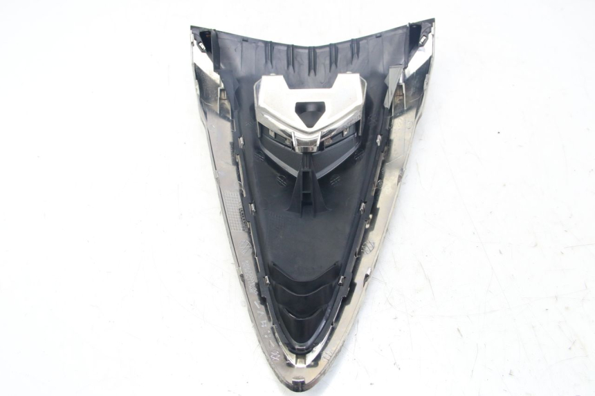 photo de FACCIATA ANTERIORE SUPERIORE YAMAHA D'ELIGHT DELIGHT 125 (2017 - 2020) - Primo piano tecnico