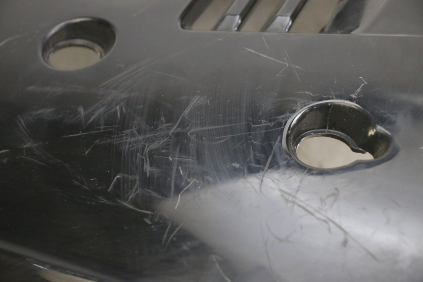 photo de FACCIATA ANTERIORE SUPERIORE TNT MOTOR FASTINO 4T 50 (2013 - 2019) - Primo piano tecnico