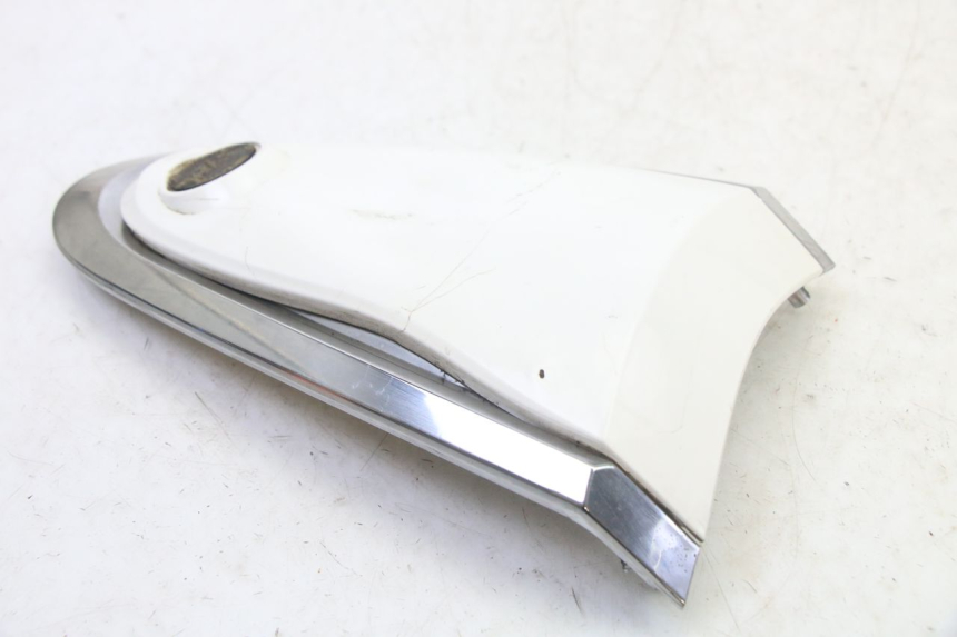 photo de CARENA ANTERIORE SUPERIORE SYM FIDDLE 3 III 125 (2014 - 2020) - Primo piano tecnico