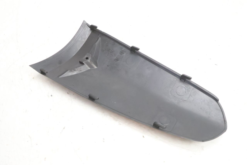 photo de FACCIATA ANTERIORE SUPERIORE PIAGGIO FLY 2T 50 (2004 - 2017) - Primo piano tecnico