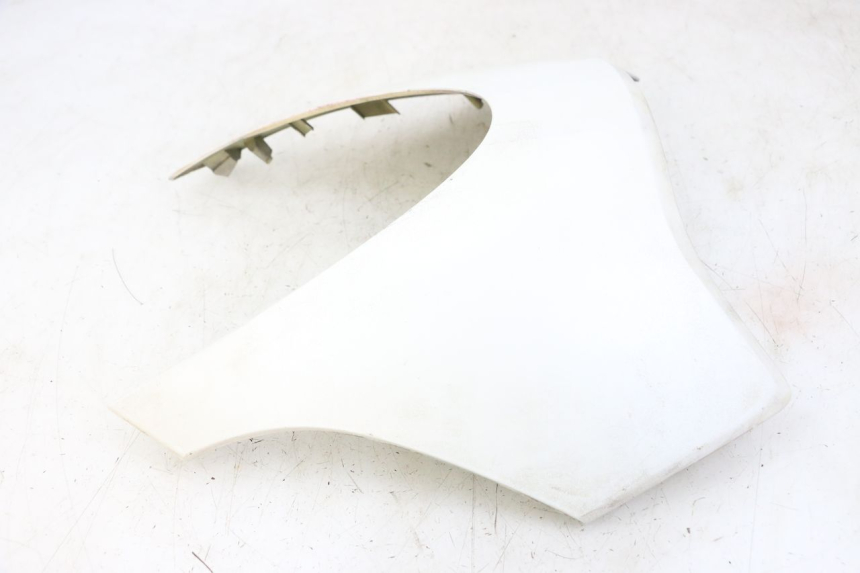 photo de CARENA ANTERIORE SUPERIORE HONDA NES AROBASE 125 (2000 - 2003) - Dettagli dei punti di fissaggio