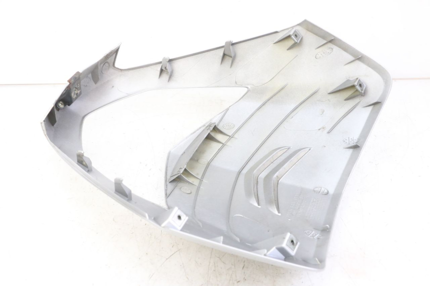 photo de CARENA ANTERIORE SUPERIORE HONDA SCV LEAD 100 (2003 - 2007) - Primo piano ad alta risoluzione
