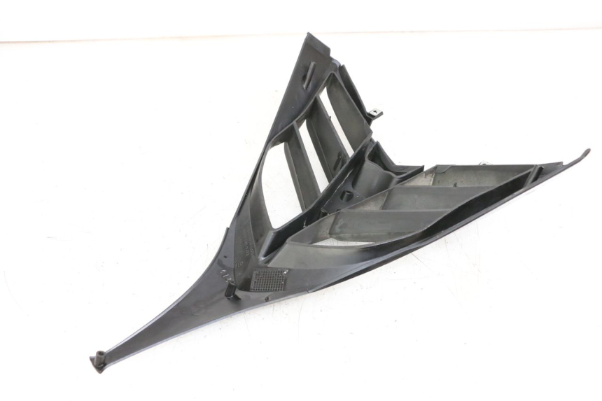 photo de CARENA ANTERIORE SUPERIORE SYM JOYRIDE EVO 125 (2009 - 2016) - Zoom sullo stato d'uso