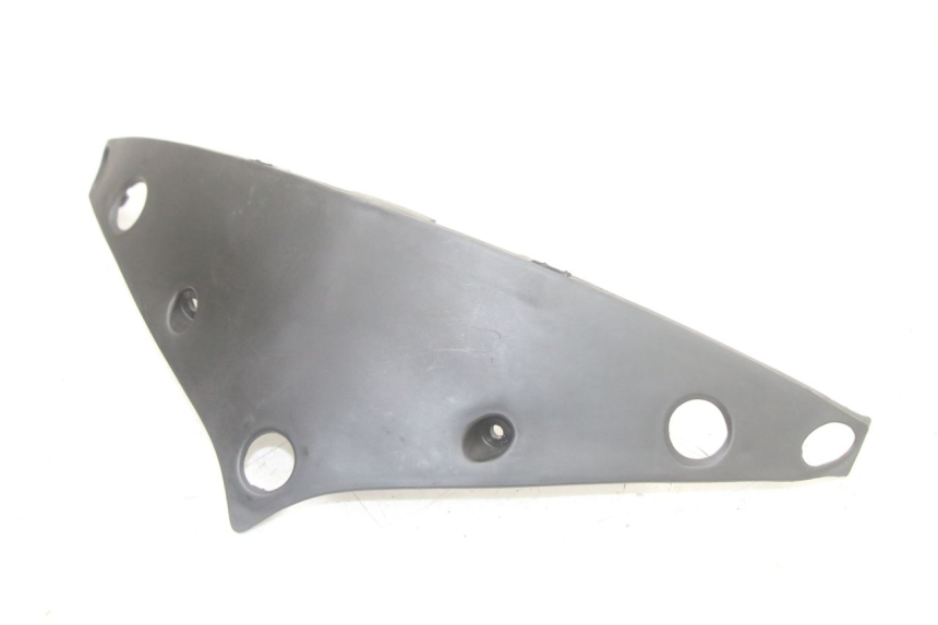 photo de CARENA ANTERIORE SUPERIORE KYMCO PEOPLE S 125 (2000 - 2008) - Zoom sullo stato d'uso