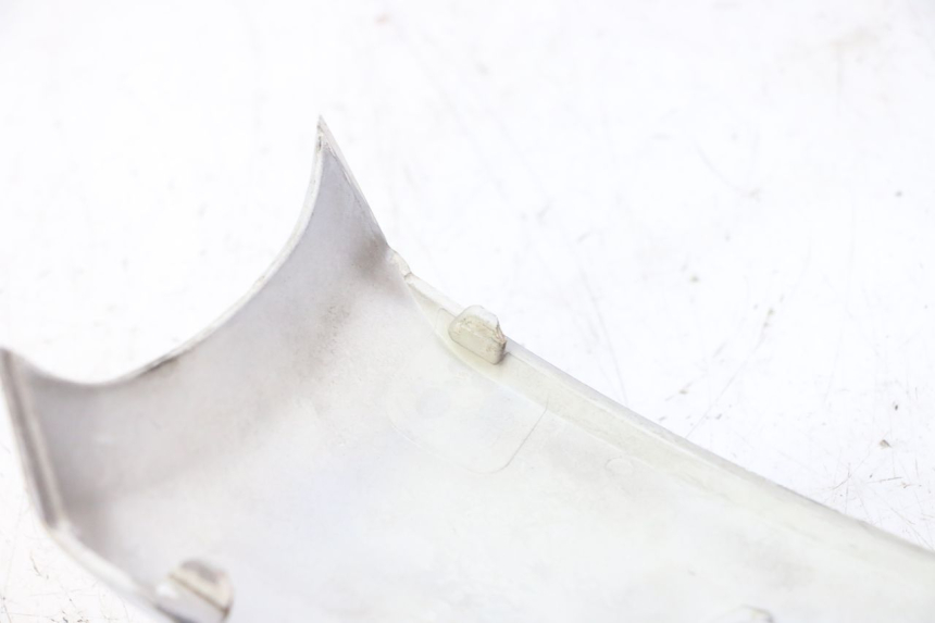 photo de CARENA ANTERIORE SUPERIORE PIAGGIO LIBERTY 125 (1998 - 2008) - Zoom sullo stato d'uso