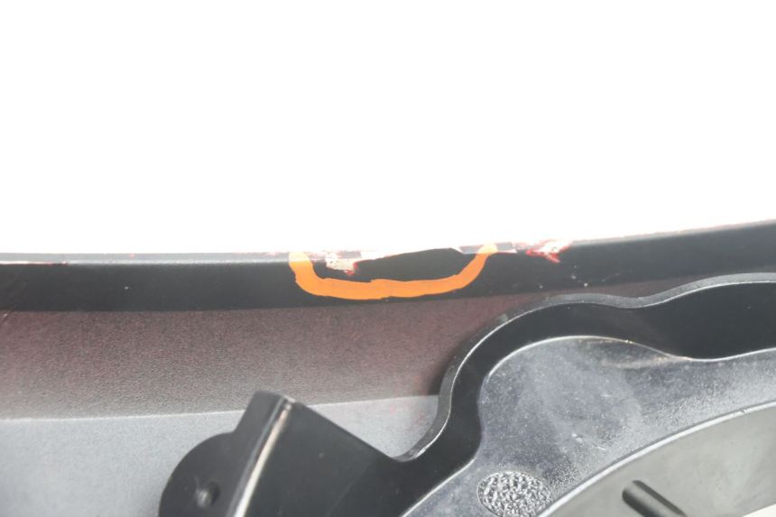 photo de CARENA ANTERIORE SUPERIORE PEUGEOT LUDIX BLASTER 50 (2006 - 2014) - Stato della superficie e materiale