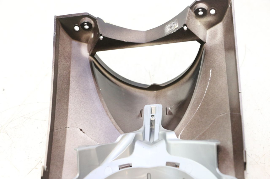 photo de CARENA ANTERIORE SUPERIORE PEUGEOT LUDIX ONE 50 (2004 - 2013) - Zoom sullo stato d'uso