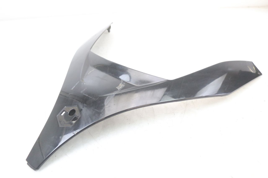 photo de FACCIATA ANTERIORE SUPERIORE PIAGGIO MP3 LT 400 (2007 - 2012) - Primo piano tecnico