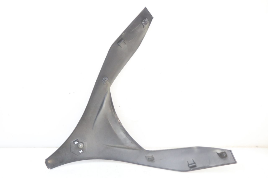 photo de FACCIATA ANTERIORE SUPERIORE PIAGGIO MP3 LT 400 (2007 - 2012) - Ricambio usato controllato