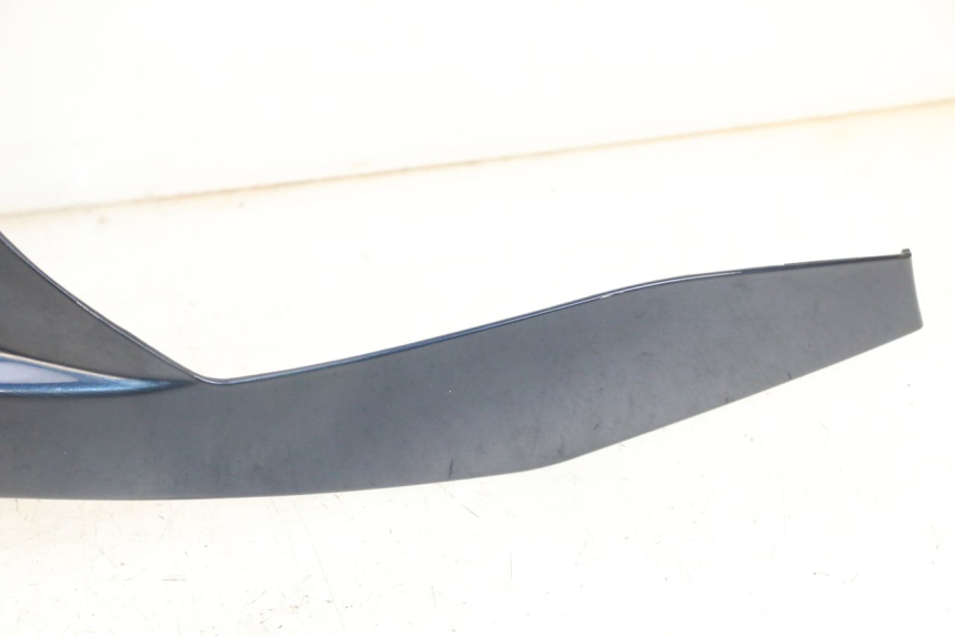 photo de CARENA ANTERIORE SUPERIORE PIAGGIO MP3 LT 300 (2010 - 2016) - Stato della superficie e materiale