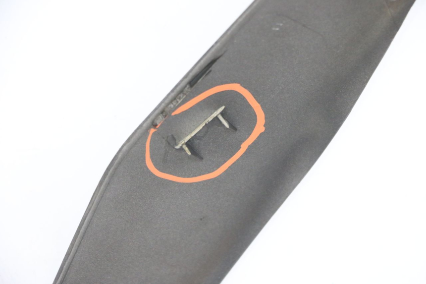 photo de FACCIATA ANTERIORE SUPERIORE PIAGGIO MP3 LT 400 (2007 - 2012) - Vista d'insieme del prodotto