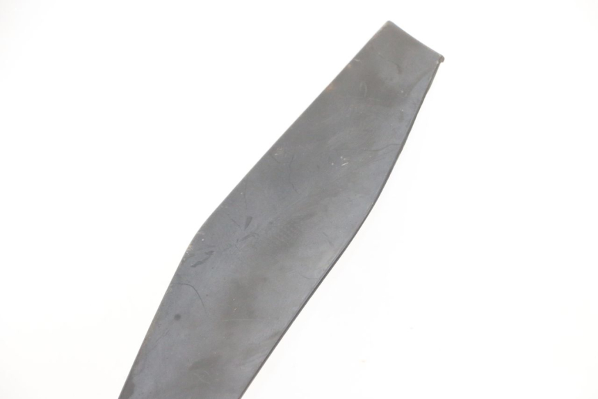 photo de FACCIATA ANTERIORE SUPERIORE PIAGGIO MP3 LT 400 (2007 - 2012) - Marcature e riferimenti originali