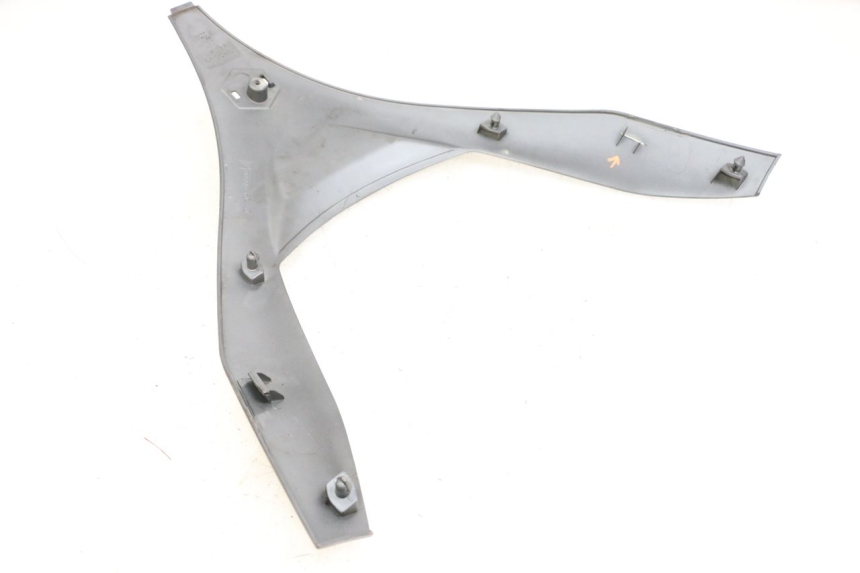 photo de FACCIATA ANTERIORE SUPERIORE PIAGGIO MP3 500 (2011 - 2015) - Altra angolazione