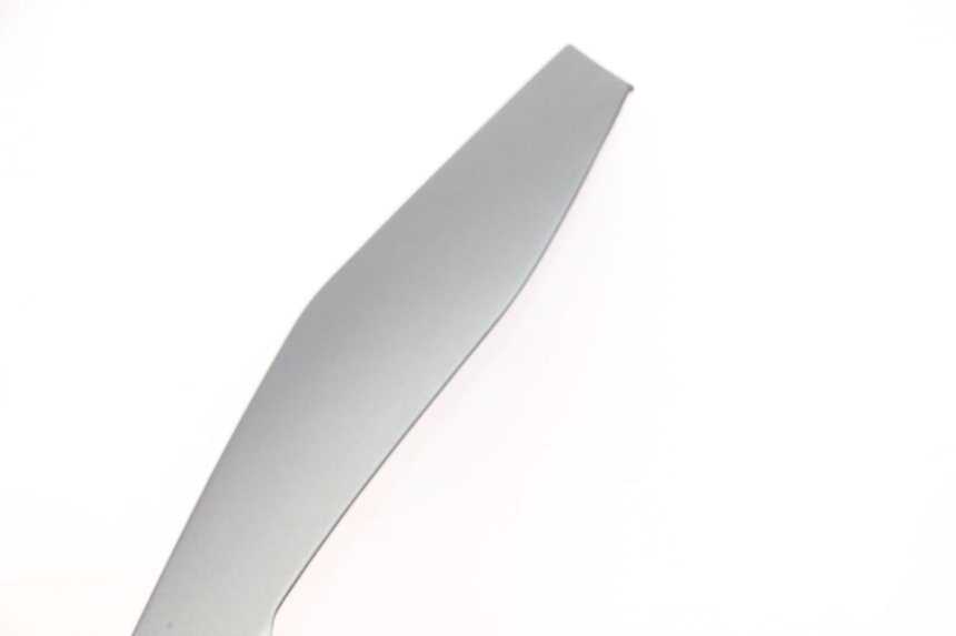 photo de FACCIATA ANTERIORE SUPERIORE PIAGGIO MP3 500 (2011 - 2015) - Ricambio usato controllato