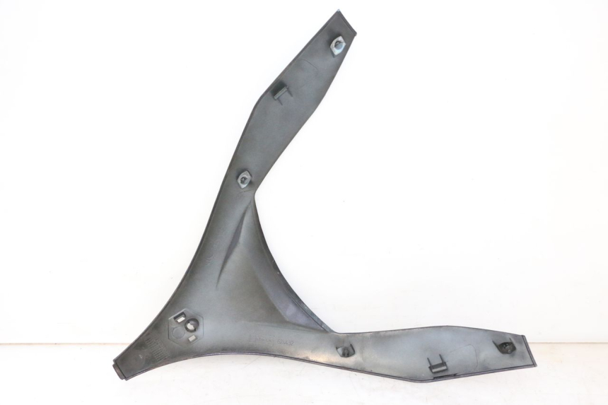 photo de FACCIATA ANTERIORE SUPERIORE PIAGGIO MP3 125 (2006 - 2014) - Dettaglio del componente