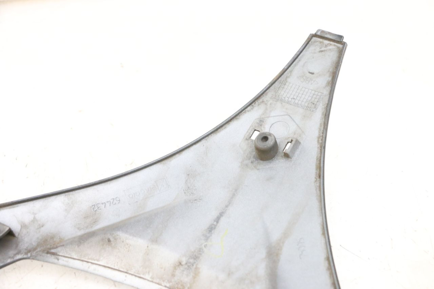 photo de FACCIATA ANTERIORE SUPERIORE PIAGGIO MP3 125 (2006 - 2014) - Zoom sullo stato d'uso