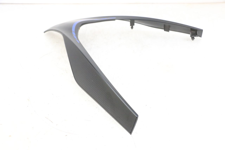 photo de CARENA ANTERIORE SUPERIORE PIAGGIO MP3 500 (2016 - 2018) - Stato della superficie e materiale