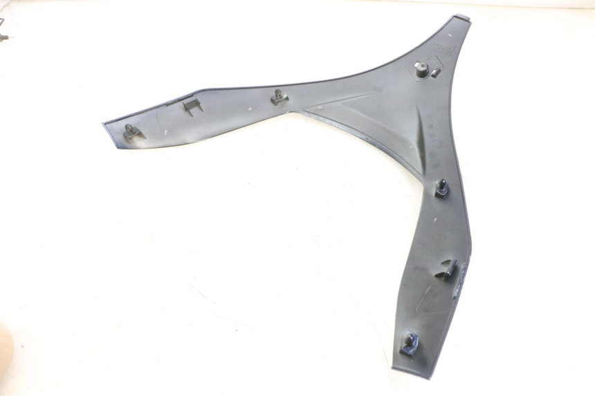 photo de CARENA ANTERIORE SUPERIORE PIAGGIO MP3 RL 250 (2006 - 2010) - Vista d'insieme del prodotto