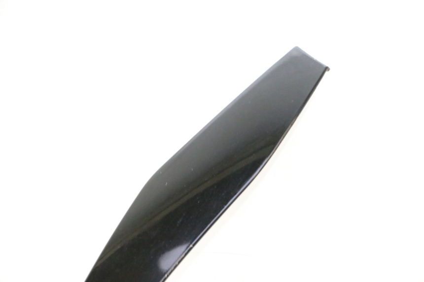 photo de FACCIATA ANTERIORE SUPERIORE PIAGGIO MP3 500 (2011 - 2015) - Altra vista dell'articolo