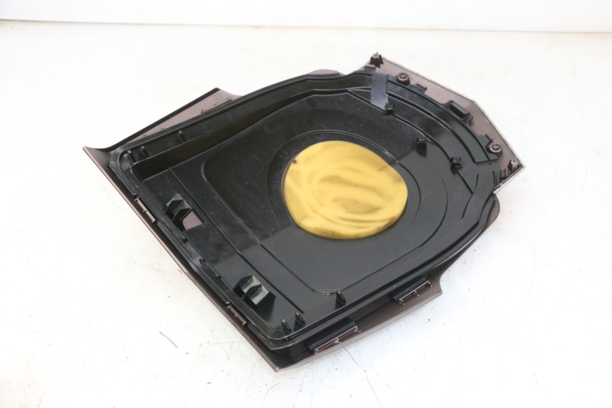 photo de FACCIATA ANTERIORE SUPERIORE PEUGEOT VIVACITY 125 (2010 - 2017) - Primo piano tecnico