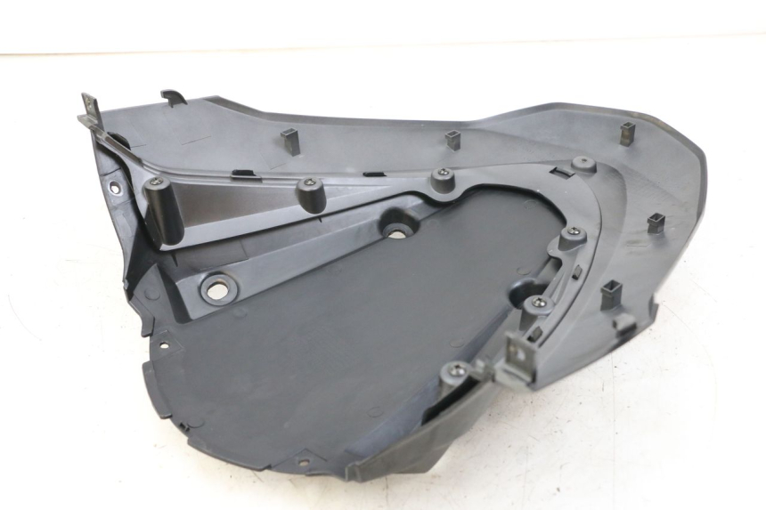 photo de FACCIATA ANTERIORE SUPERIORE DAELIM S3 125 (2010 - 2017) - Zoom sullo stato d'uso