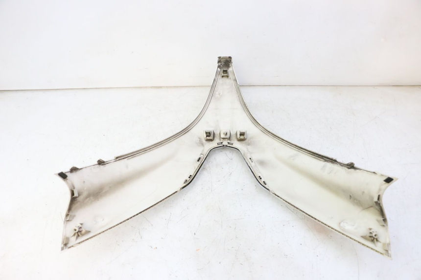 photo de FACCIATA ANTERIORE SUPERIORE PEUGEOT SATELIS 125 (2010 - 2012) - Vista d'insieme del prodotto