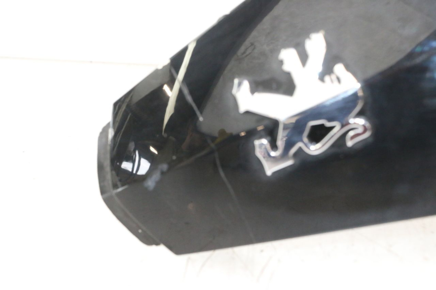 photo de CARENA ANTERIORE SUPERIORE PEUGEOT SATELIS 125 (2006 - 2009) - Dettaglio del componente