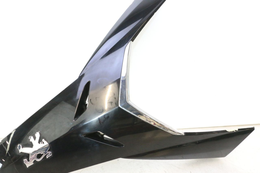 photo de CARENA ANTERIORE SUPERIORE PEUGEOT SATELIS 125 (2006 - 2009) - Altra angolazione