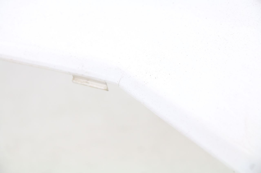 photo de FACCIATA ANTERIORE SUPERIORE RAZZO STEED 125 (2012 - 2018) - Dettagli dei punti di fissaggio