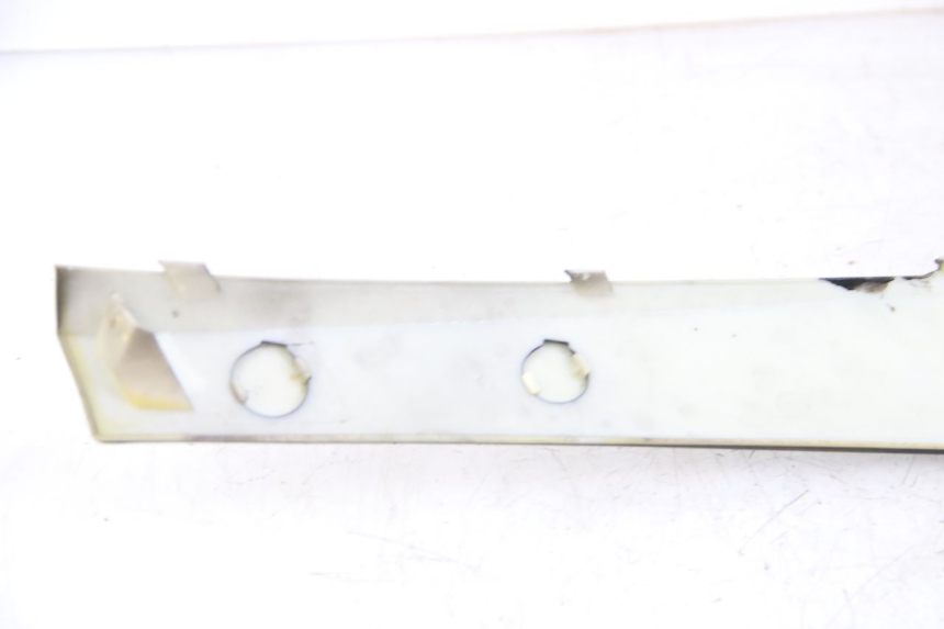 photo de FACCIATA ANTERIORE SUPERIORE RAZZO STEED 125 (2012 - 2018) - Altra angolazione