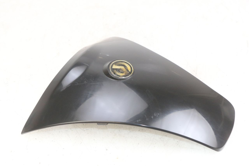 photo de FACCIATA ANTERIORE SUPERIORE SYM SYMPHONY 125 (2009 - 2015) - Dettagli dei punti di fissaggio