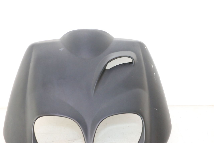 photo de CARENA ANTERIORE SUPERIORE PEUGEOT TKR TREKKER FURIOUS 50 (2005 - 2014) - Primo piano ad alta risoluzione