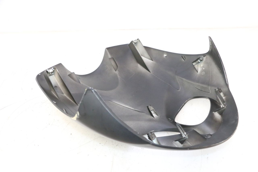 photo de CARENA ANTERIORE SUPERIORE PEUGEOT TKR TREKKER FURIOUS 50 (2005 - 2014) - Primo piano tecnico